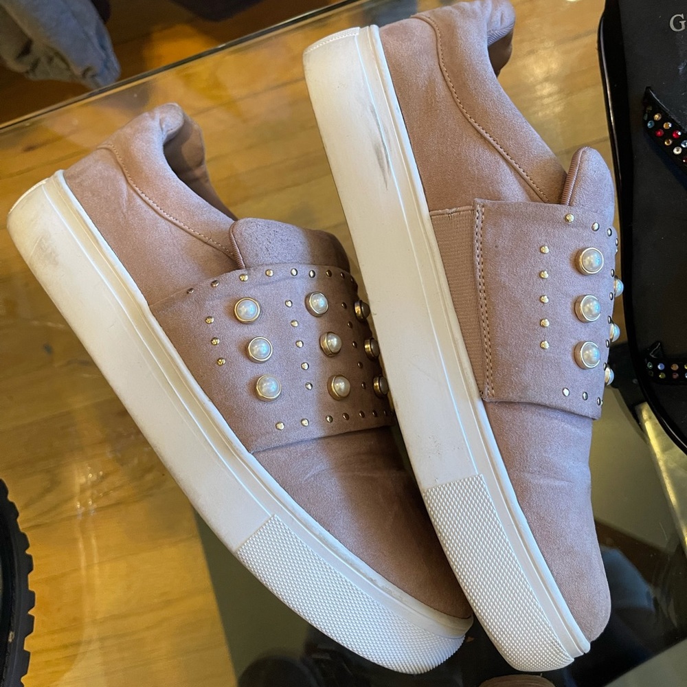 Steve Madden Blush Sneaker